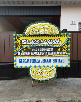 Papan Bunga Duka di Cikarae Thoyyibah